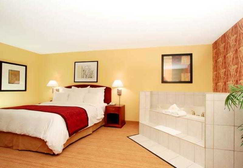 Courtyard I-10 West/energy Corridor Hotel 3*